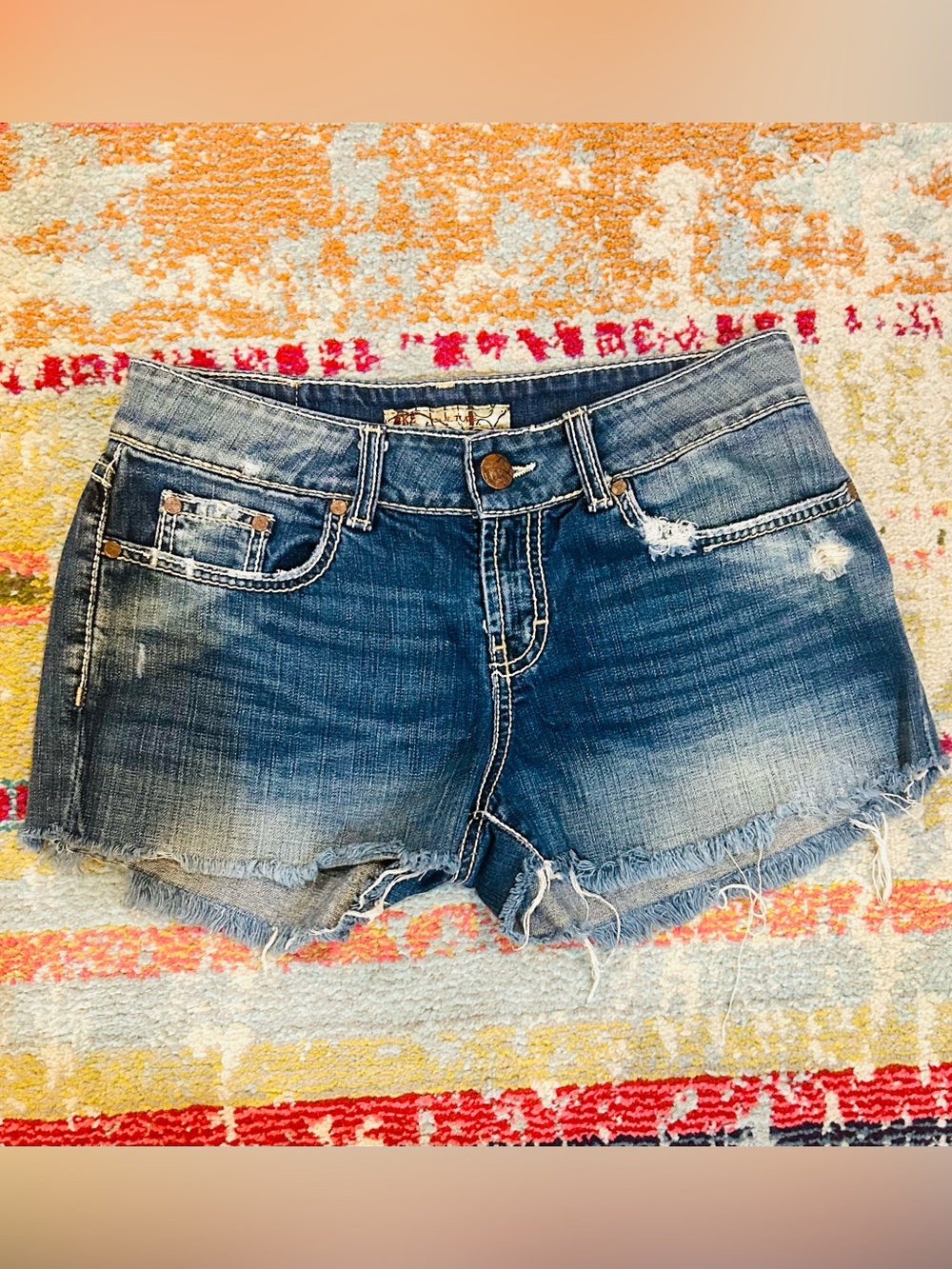 BKE Women's Distressed Denim Shorts - Blue Wash